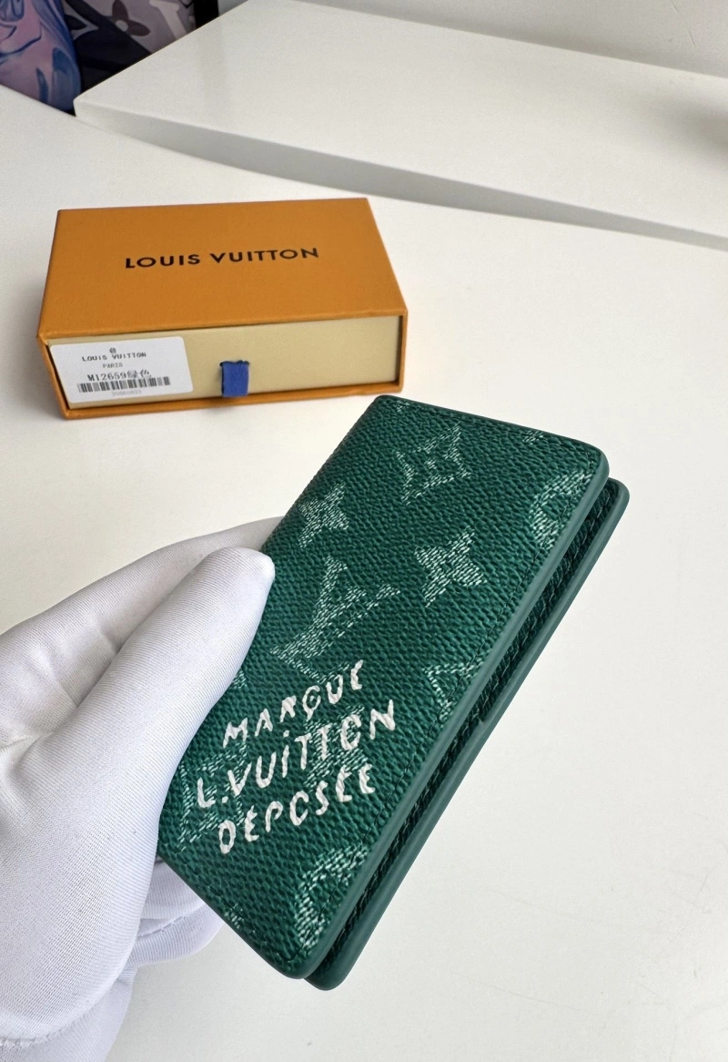 LV Wallets 4178A-0241