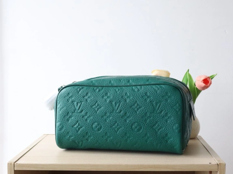 LV Cosmetic Bags 4178A-0258