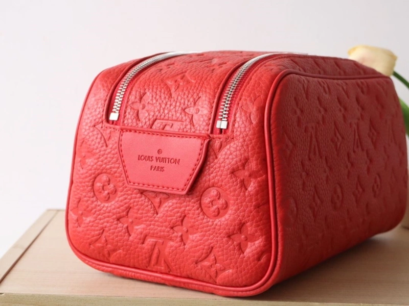 LV Cosmetic Bags 4178A-0259