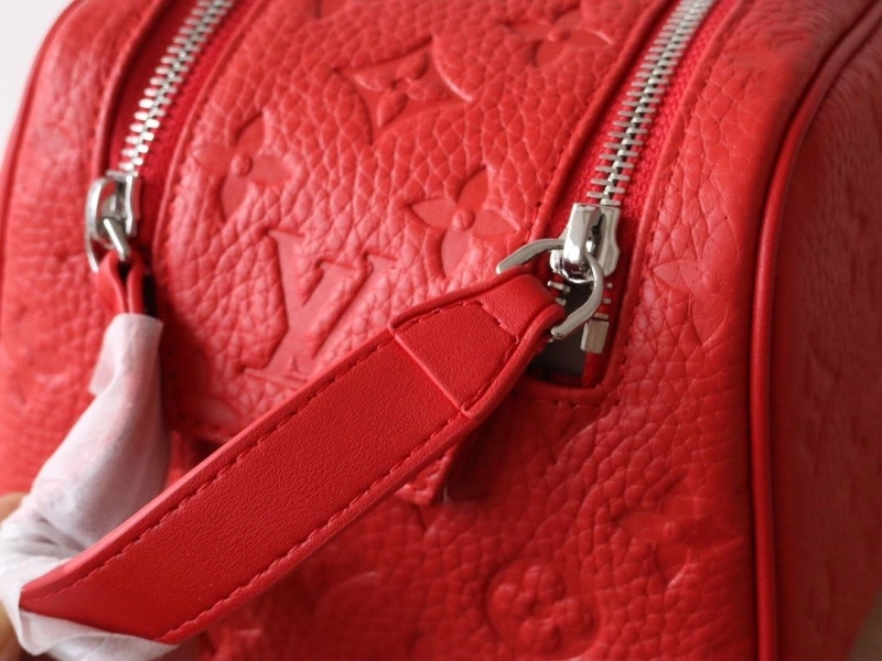 LV Cosmetic Bags 4178A-0259