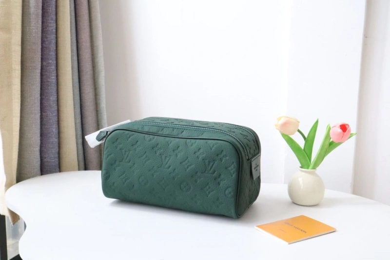 LV Cosmetic Bags 4178A-0263