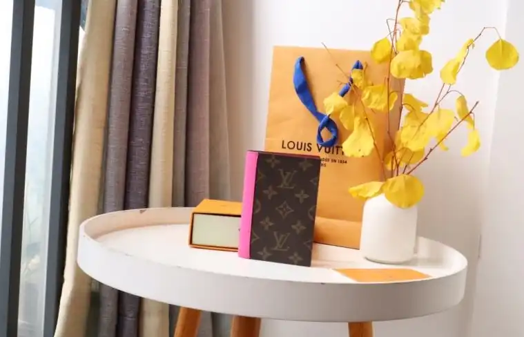 LV Wallets 4178D-0006