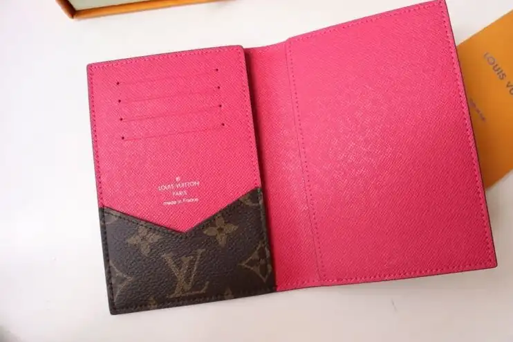 LV Wallets 4178D-0006