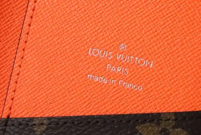 LV Wallets 4178D-0012