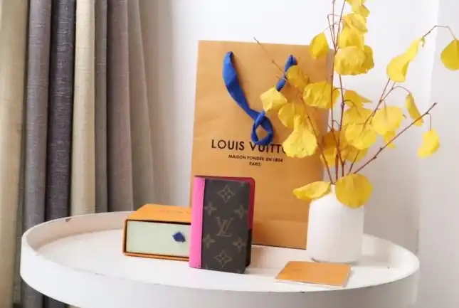 LV Wallets 4178D-0014