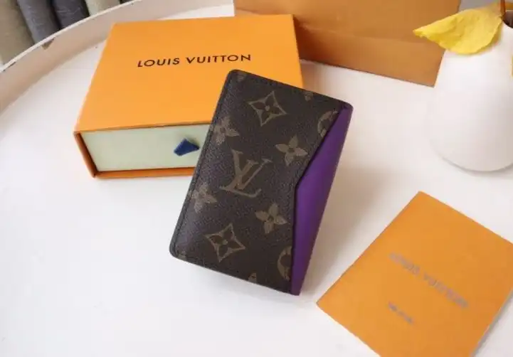 LV Wallets 4178D-0015