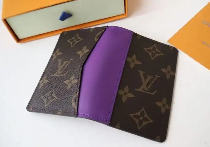 LV Wallets 4178D-0015