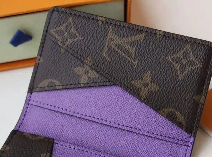 LV Wallets 4178D-0015