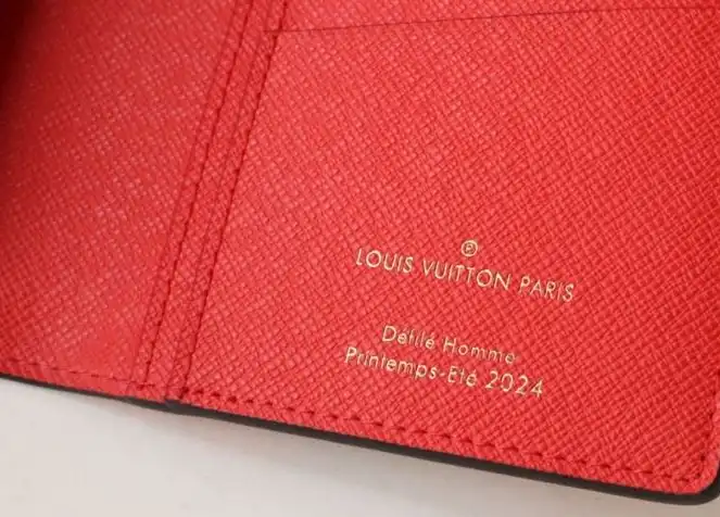 LV Wallets 4178D-0019