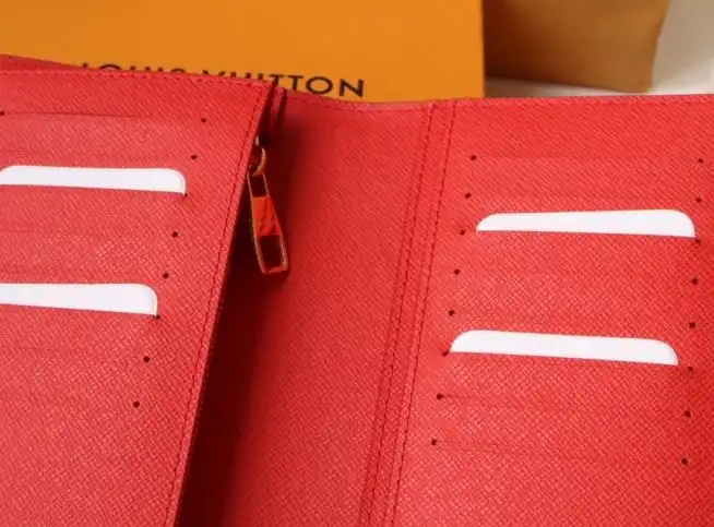 LV Wallets 4178D-0019