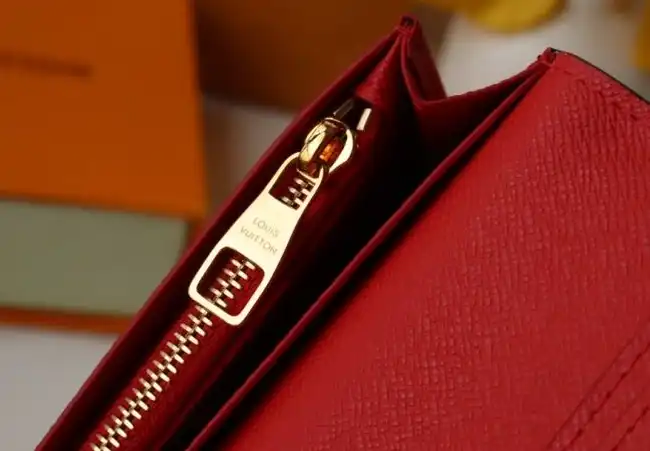LV Wallets 4178D-0019