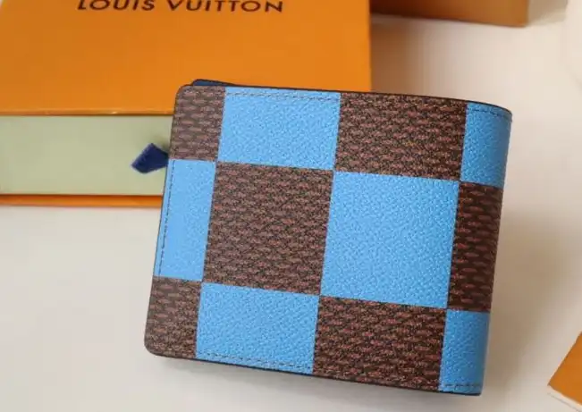 LV Wallets 4178D-0020