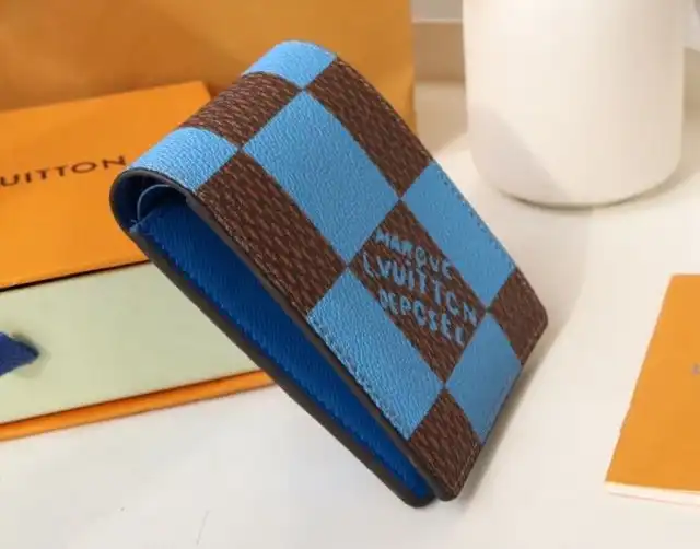 LV Wallets 4178D-0020