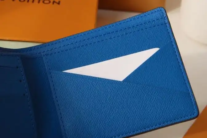 LV Wallets 4178D-0020