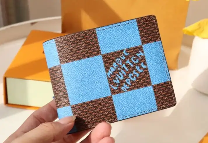LV Wallets 4178D-0020