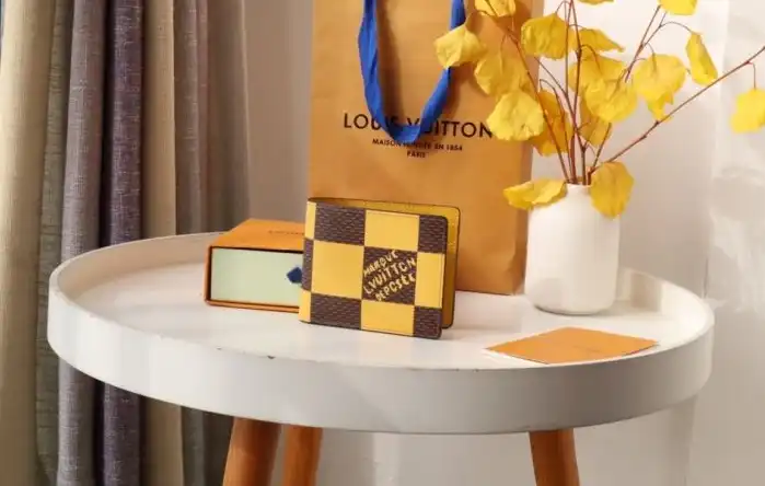 LV Wallets 4178D-0021
