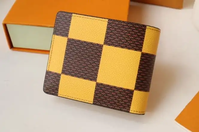 LV Wallets 4178D-0021
