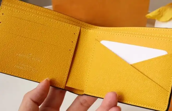 LV Wallets 4178D-0021