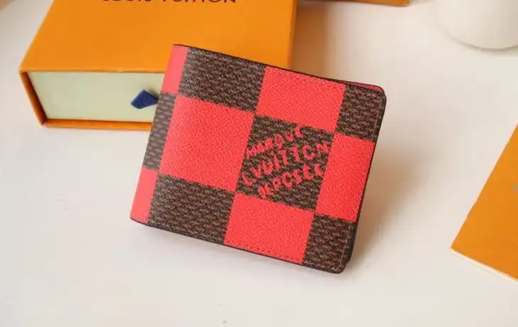 LV Wallets 4178D-0022