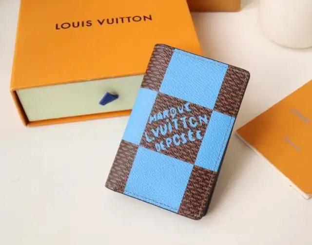 LV Wallets 4178D-0024