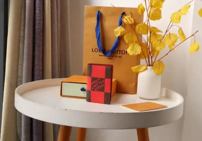 LV Wallets 4178D-0025