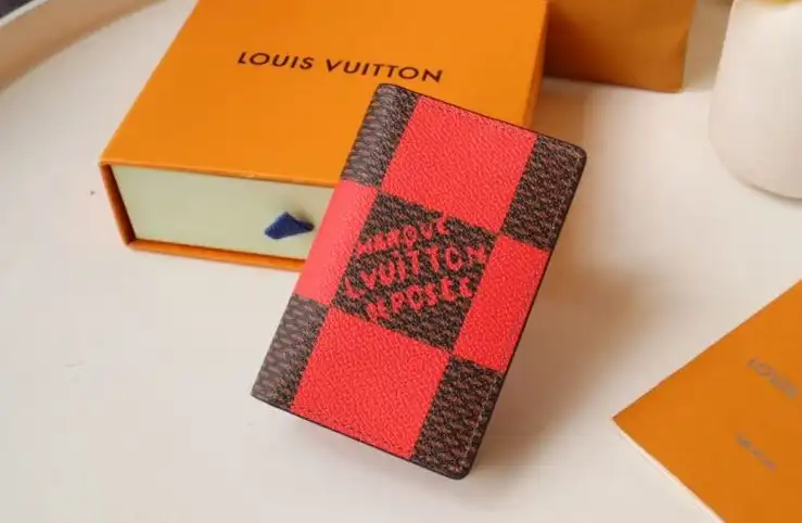 LV Wallets 4178D-0025