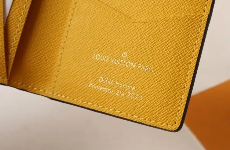 LV Wallets 4178D-0026