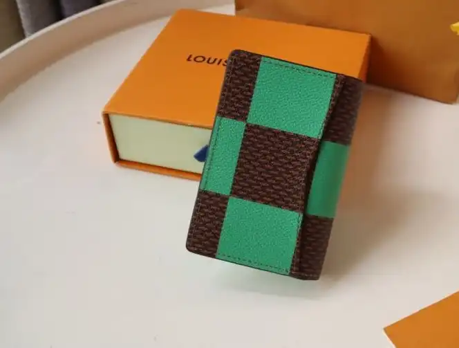 LV Wallets 4178D-0027