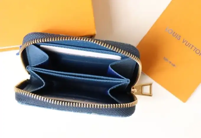 LV Wallets 4178D-0029