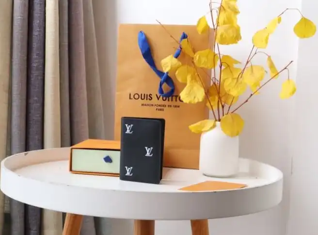 LV Wallets 4178D-0030