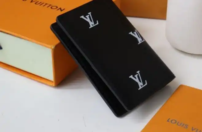 LV Wallets 4178D-0030