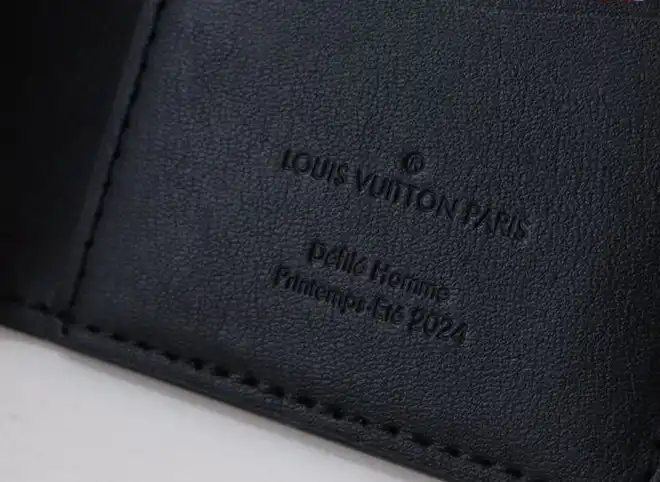 LV Wallets 4178D-0030