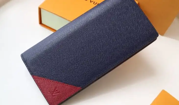 LV Wallets 4178D-0034
