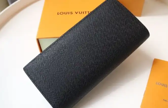 LV Wallets 4178D-0036