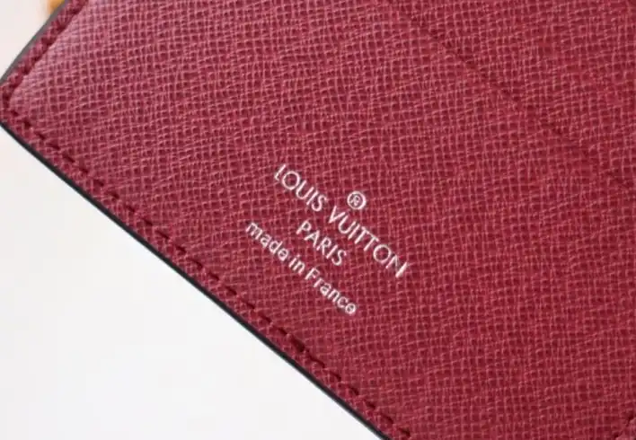 LV Wallets 4178D-0037