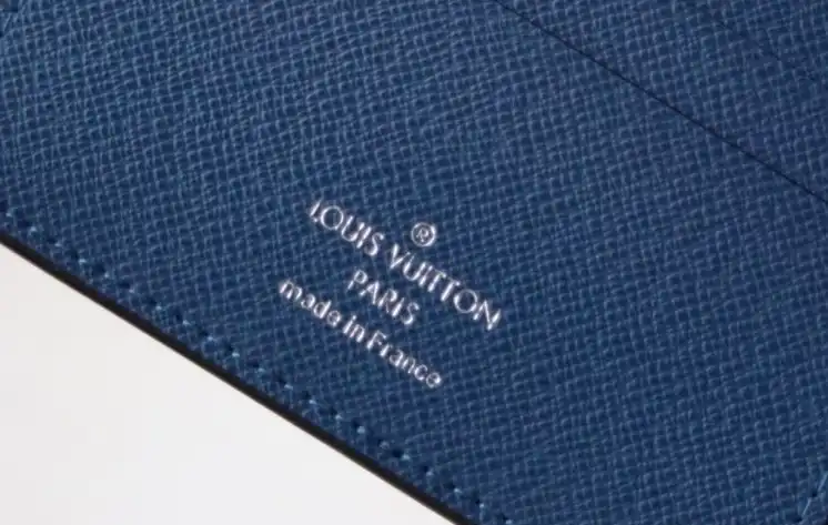 LV Wallets 4178D-0038