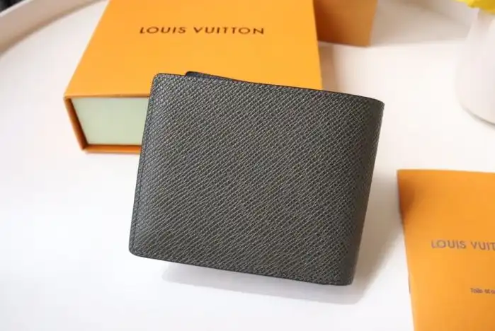 LV Wallets 4178D-0039