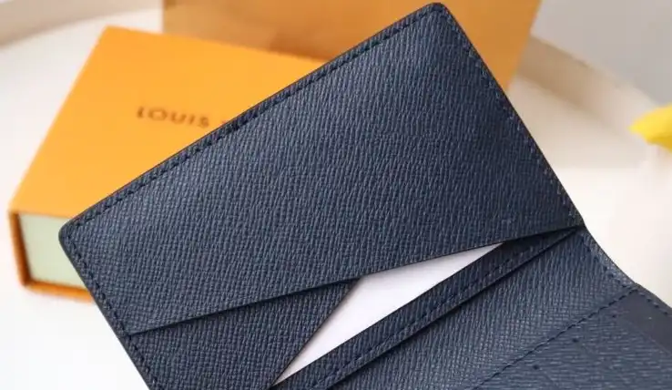LV Wallets 4178D-0040