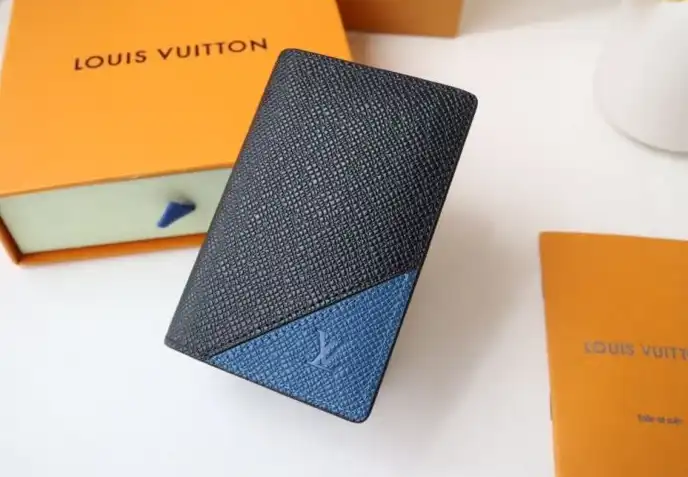 LV Wallets 4178D-0042