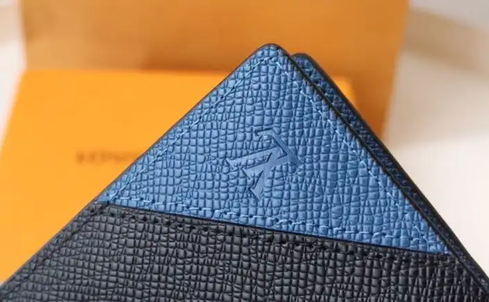 LV Wallets 4178D-0042