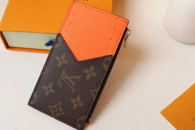 LV Wallets 4178D-0043