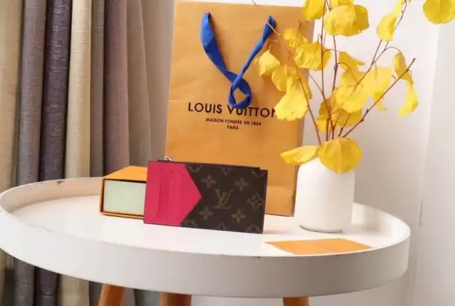 LV Wallets 4178D-0044