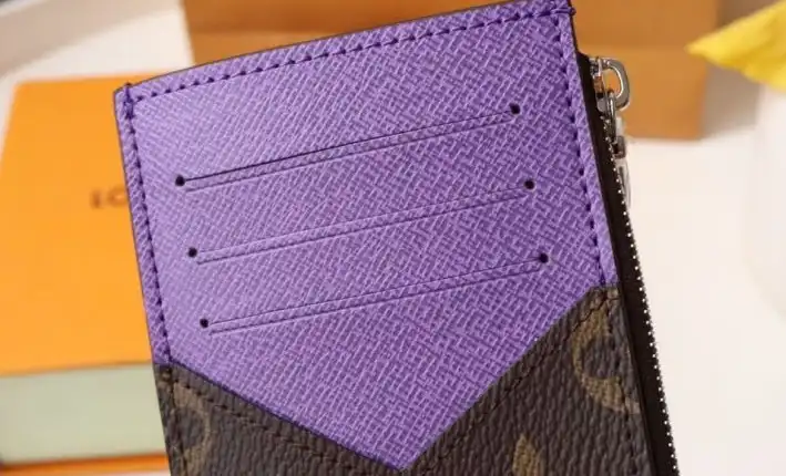 LV Wallets 4178D-0045