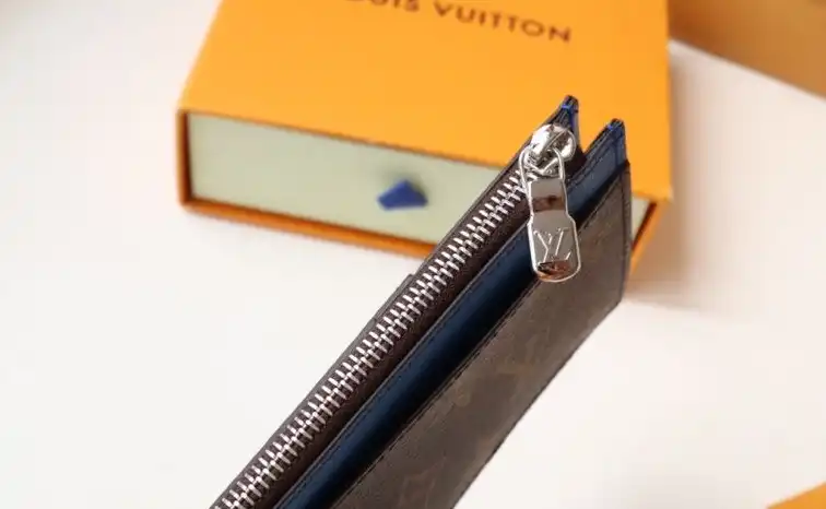LV Wallets 4178D-0046