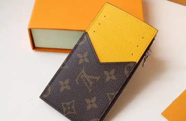 LV Wallets 4178D-0047