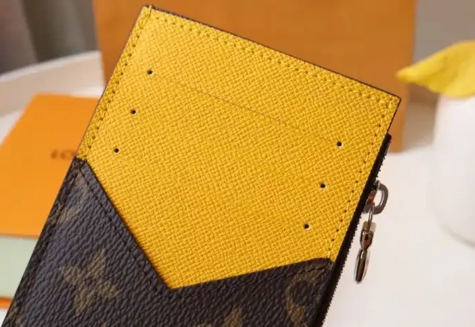 LV Wallets 4178D-0047