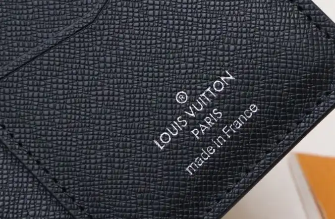LV Wallets 4178D-0064