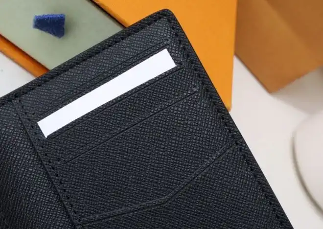 LV Wallets 4178D-0064