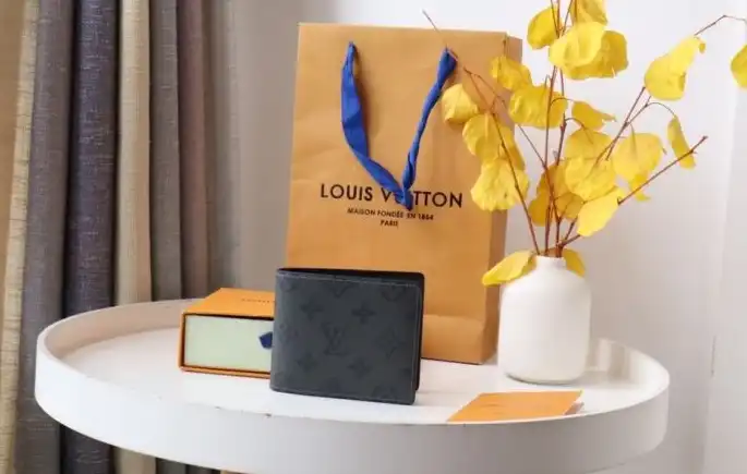 LV Wallets 4178D-0065