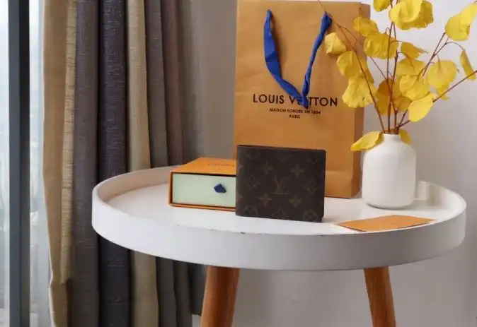 LV Wallets 4178D-0066